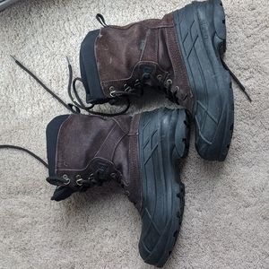 Men's snow boots. Kamik brand. Size 9